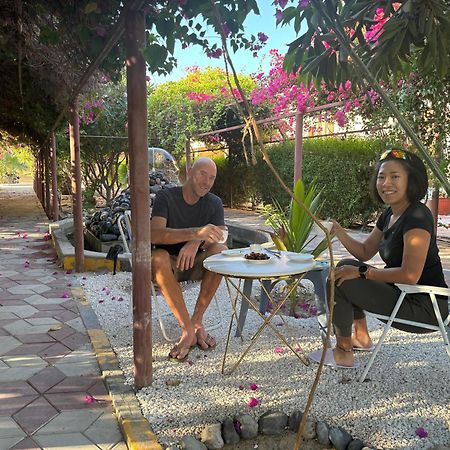 Al Bayan Palms Hotel Nizva Kültér fotó