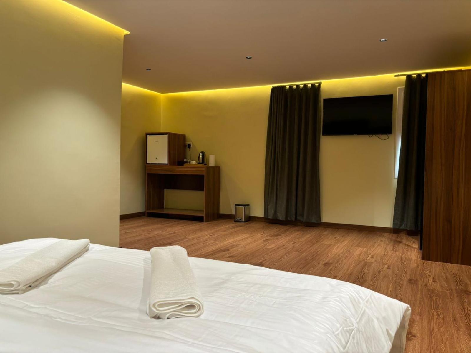 Al Bayan Palms Hotel Nizva Kültér fotó